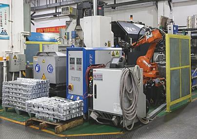 Die casting production line manufacturing custom aluminum parts